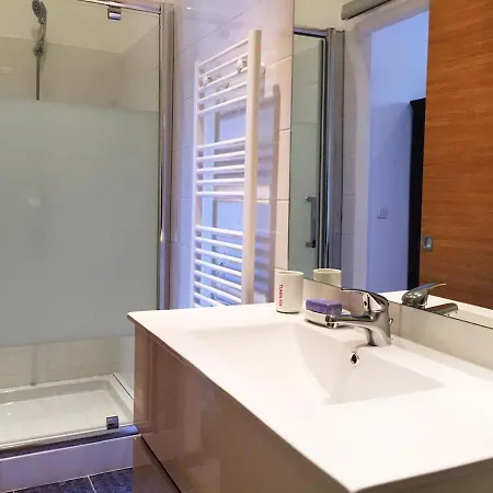 Moderne 2 Zimmer Ferienwohnung Am Strand